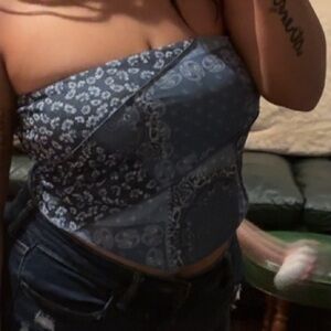 Elegant Gray Paisley Crop Top